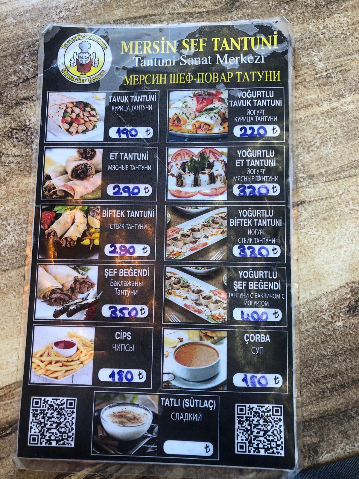 Mersin Şef Tantuni menü panosu - tantuniler